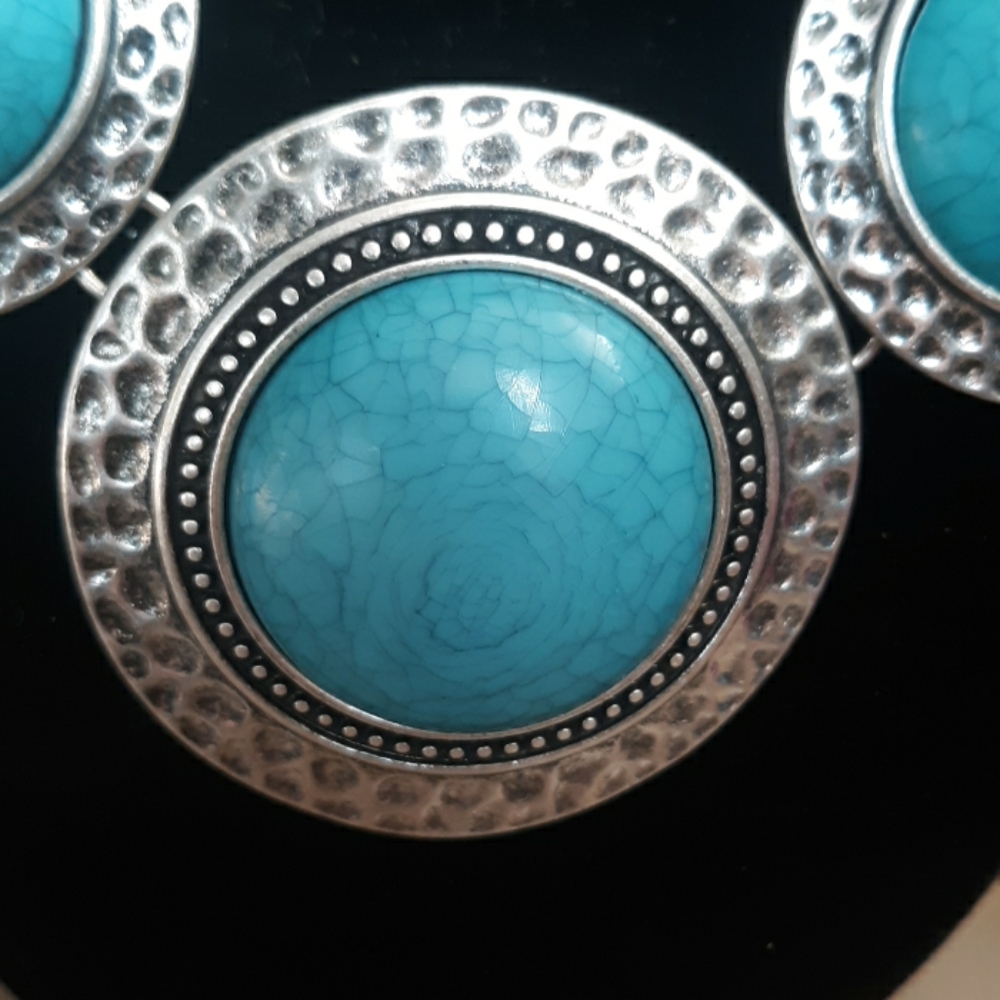 Joan rivers necklace - Picture 2 of 4
